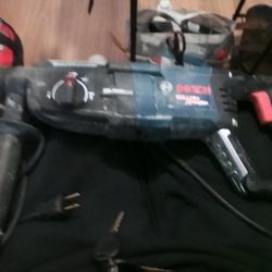 Bosch Bulldog Roto hammer Drill