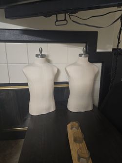 2 Mannequins