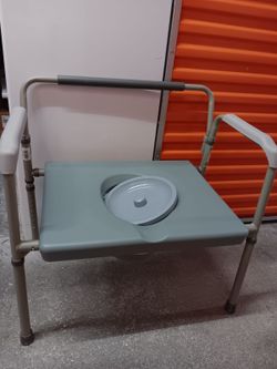 Commode