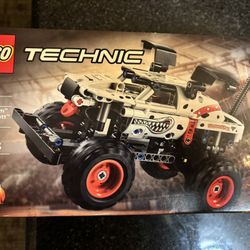 LEGO TECHNIC MONSTER JAM  THUNDERROARUS