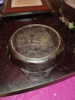 Lodge Cast Iron Skillet Cracker Barrel