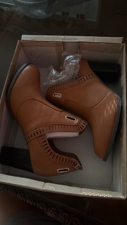 NEW SHOES sz  8