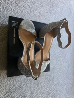 International Concepts Women Shoes Silver Prom Sparkle Strapy Two-Piece Sandals