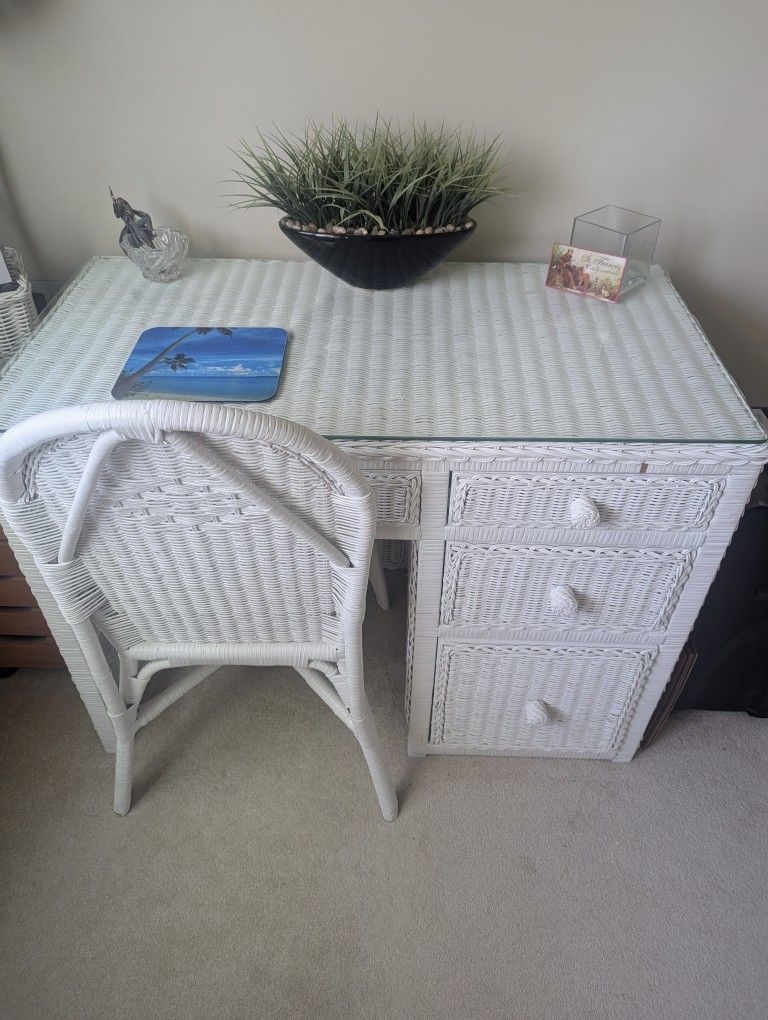 White Wicker Desk with Chair