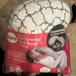 Boppy Total Body Pregnancy Pillow