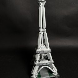 Eiffel Tower LEGO Set  Assembled 