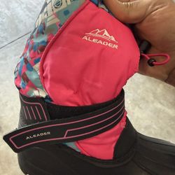 Aleader Girl's Outdoor Snow Boots Insulated Waterproof Size 1