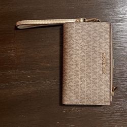 MK Gold Wristlet 