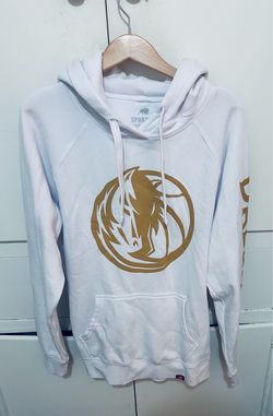 Dallas Mavericks hoodie size men’s large