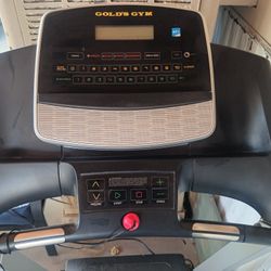 Gold's Gym Tredmill