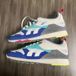 Size 9 Reebok 