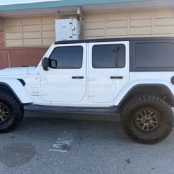 2018 Jeep Sahara Wrangler 4D Sport Utility All New Unlimited