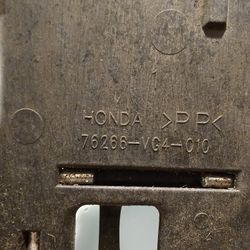 Honda Mower Mulch Plug For Lawnmower 76266-VG4-010 Or -020 Mint