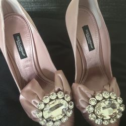 Dolce & Gabbana Light Pink High Heels, With Bow And Diamond. Original Price $955. Size 36
