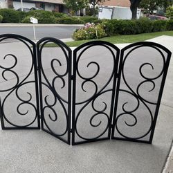 Fireplace screen