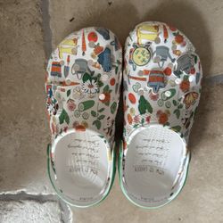 CROCS- Disney Flower And Garden Print 