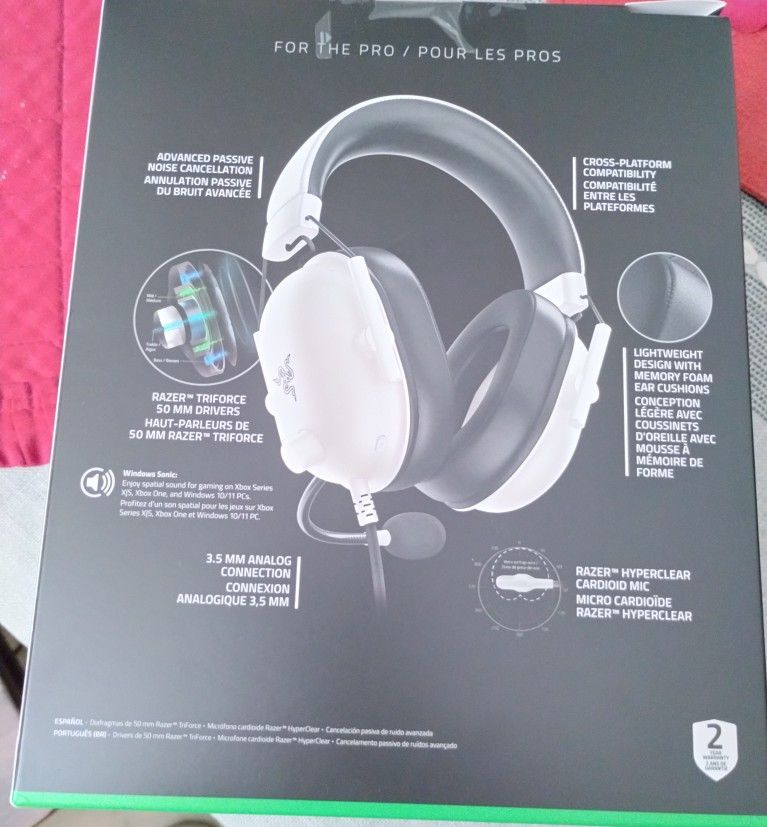 Lightweight Razer Black Shark Headphones. See Pictures For More Details.