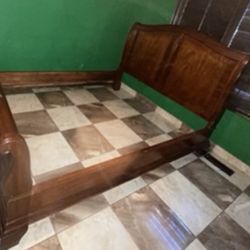 QUEEN SIZE SLEIGH BED w BOX SPRING and MATCHING NIGHTSTAND