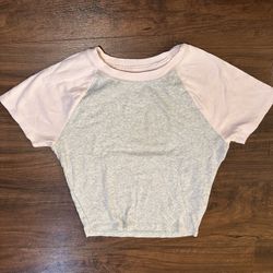 Hollister cropped baseball tee