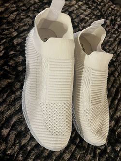 White Sneakers Size 7.5