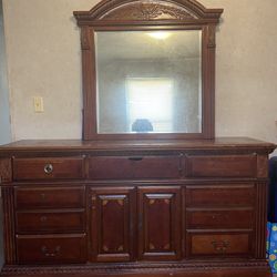 Wooden Dresser & Mirror 