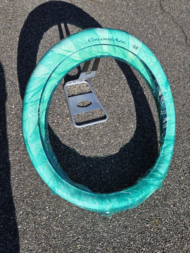 *Like New* 29" GT Smoothie Tires Pair In White
