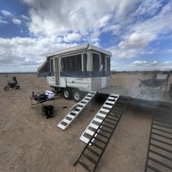 2009 Flagstaff Mac Pop Up W/ Power Lift And Deck