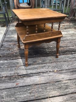 Ethan Allen end table 1965 $60 OBO