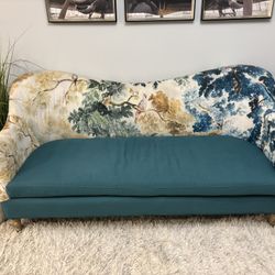 Judarn Linen Pied-A-Terre Sofa