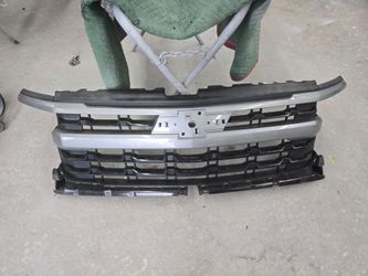 2025 silverado grill
