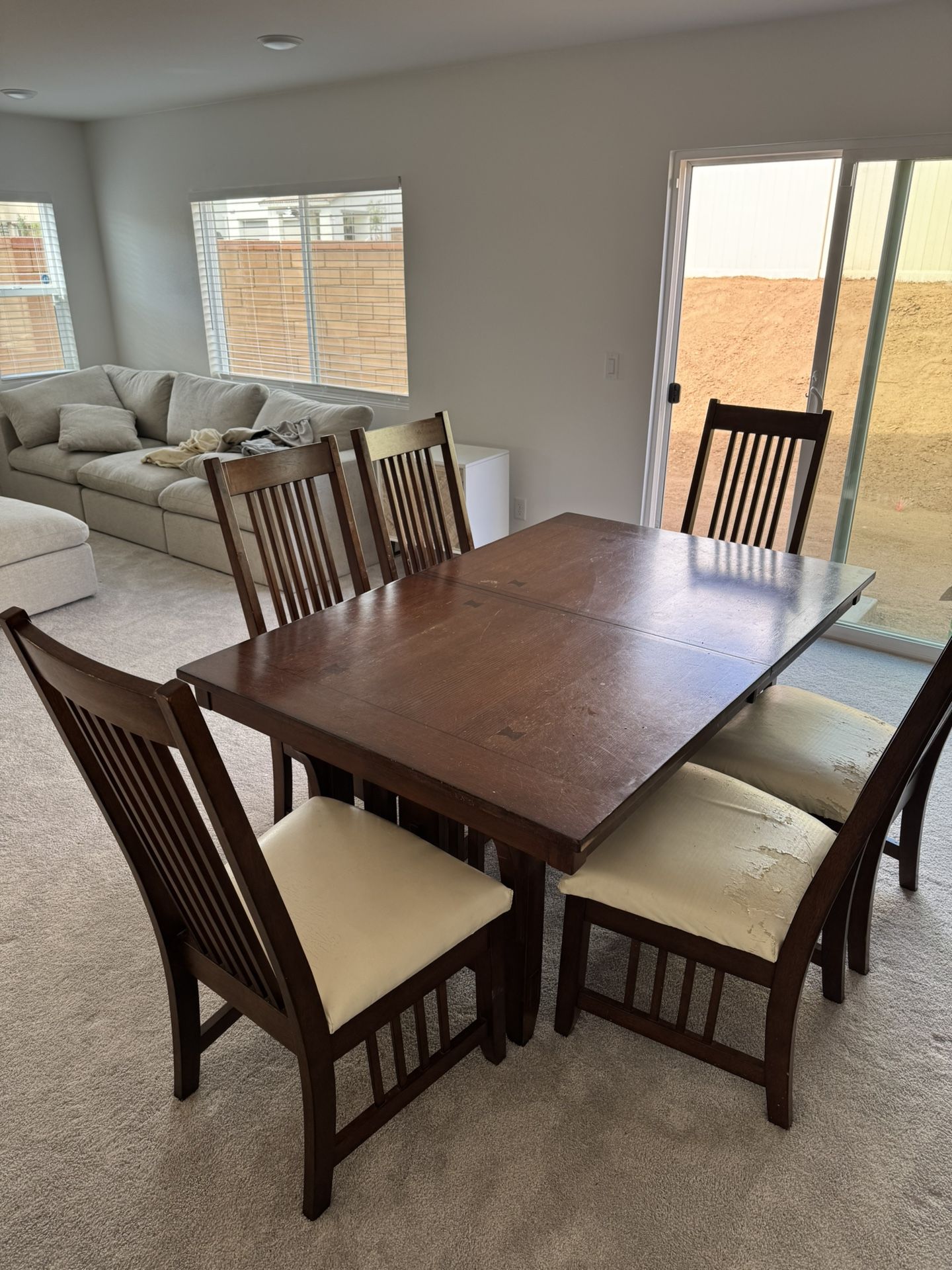 Dinner Table With 6 Chairs