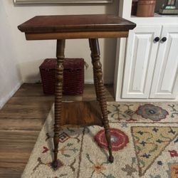 Vintage MCM Oak Spindle Tall End Table