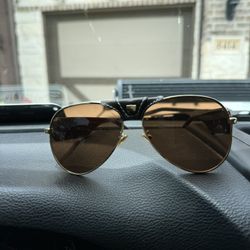 GOLD SUNGLASSES 