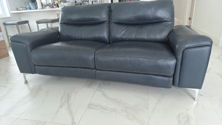 Free sofa 2 seat reclinable