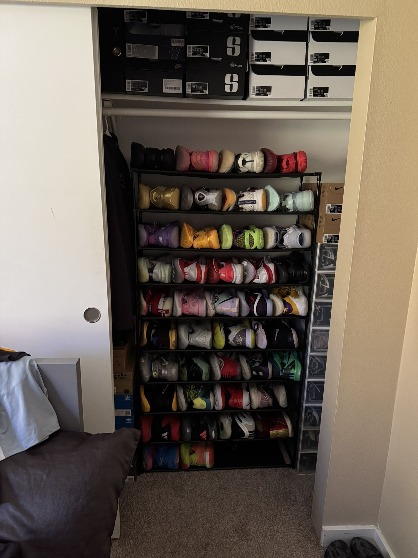 Basketball Shoes Size 11