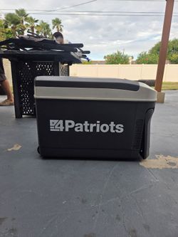PATRIOTS Go-Fridge COOLER 3-in-1 Portable Fridge