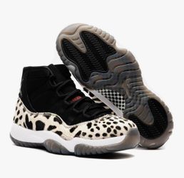 WMNS AIR JORDAN 11 RETRO