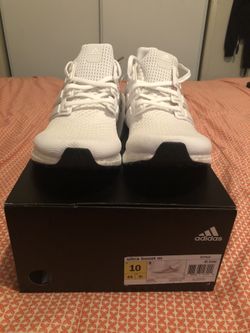 Adidas Ultra Boost “Triple White” 2020