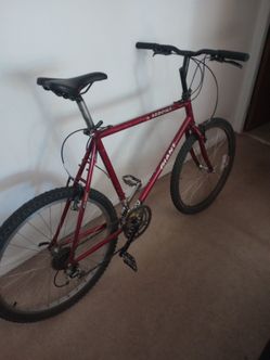 Giant Sedona Mountain bike 26/27 inch