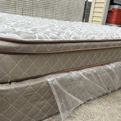 Queen Mattress Set
