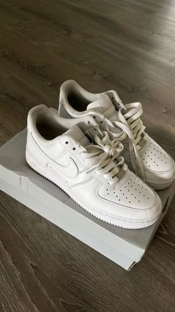 nike air force ones (size 8.5)