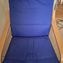 Ikea (POÄNG Armchair)