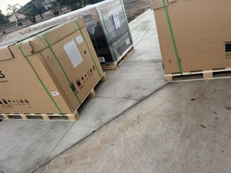 Qcells 395W Solar Panels 