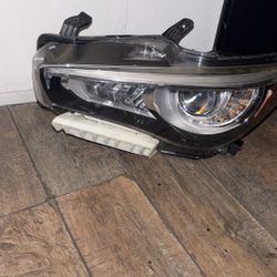 Drivers Front Headlight 