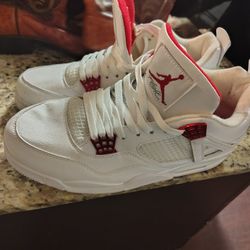Jordan 4