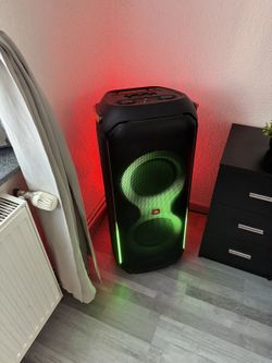JBL PartyBox 710 Bluetooth Party Speaker