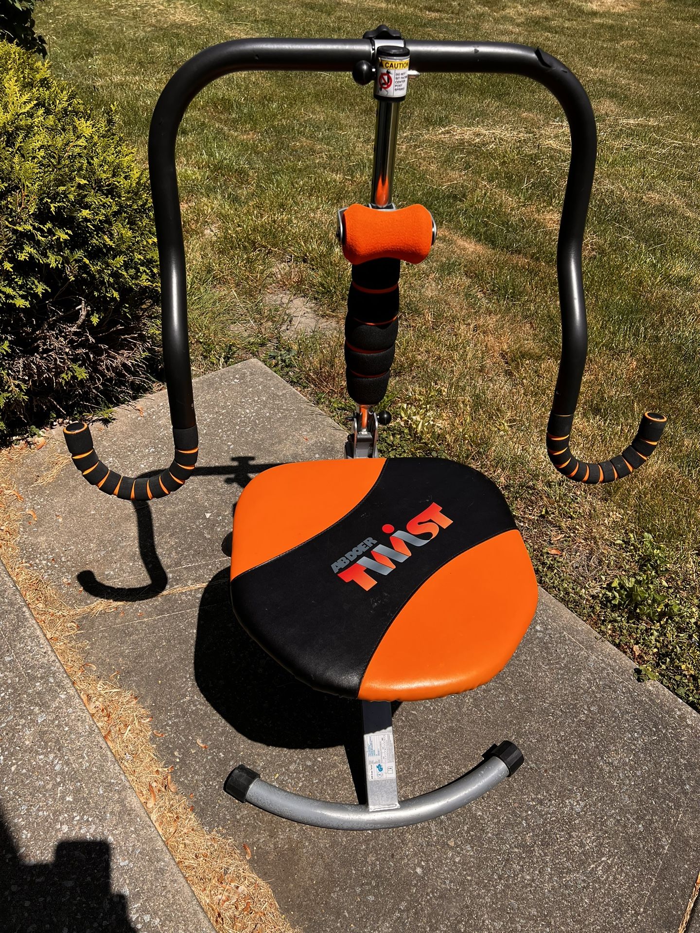 AB DOER TWIST ABDOMINAL & FITNESS MACHINE FOLDABLE