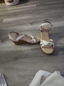 Women's Floral Wedge Sandals