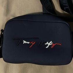 Tommy Hilfiger Crossbody