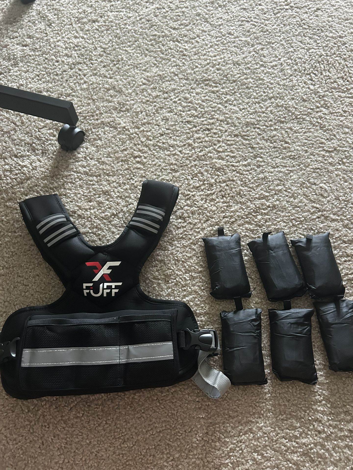 Adjustable Weighted Vest,4-10lb with 6 Ironsand black